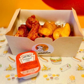 Острые крылья с картошкой по деревенски